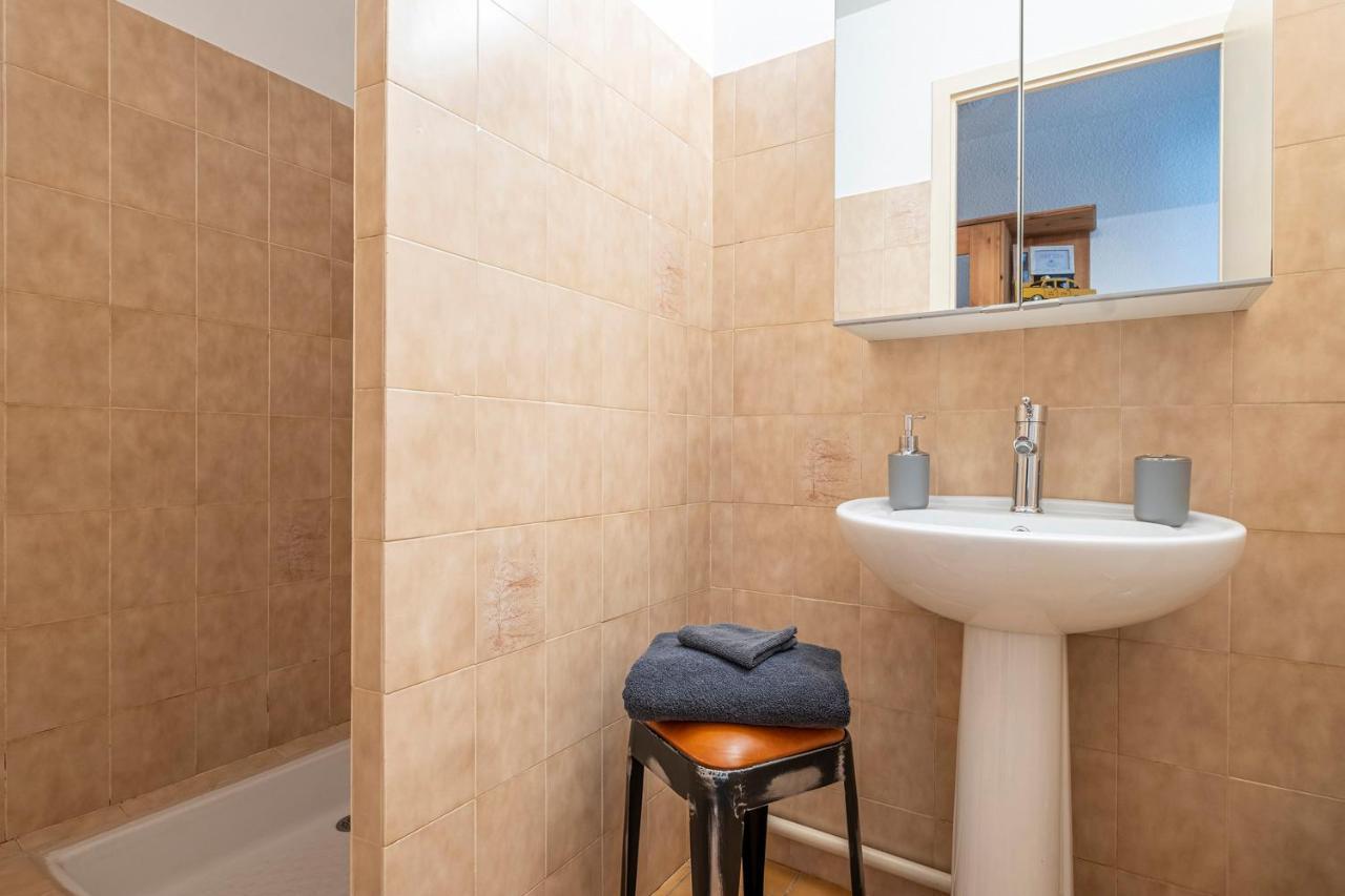 Sapi Happy Sunny Flat With A Garden Apartment Chamonix Luaran gambar